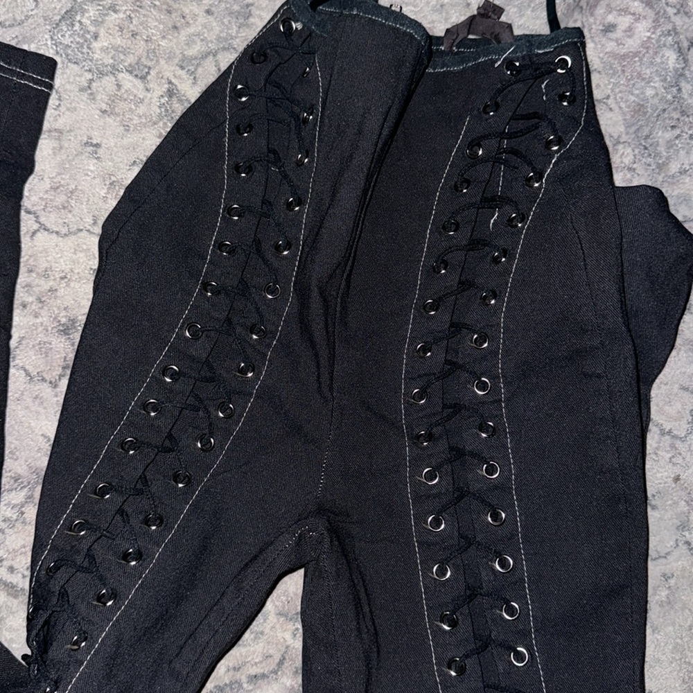 Black lace down pull on Skinny Pants/